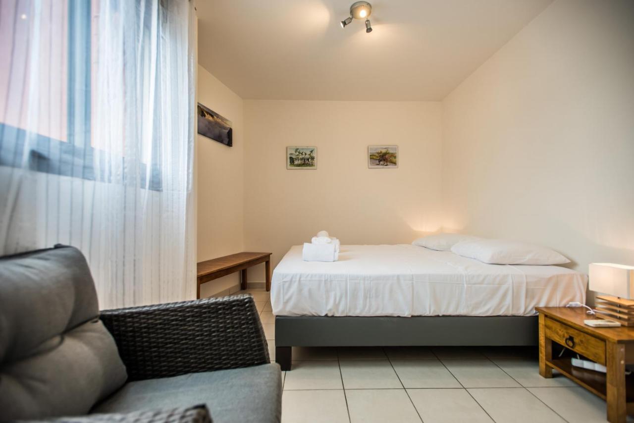 Appartement Le Paille En Queue Saint Pierre Exterior photo